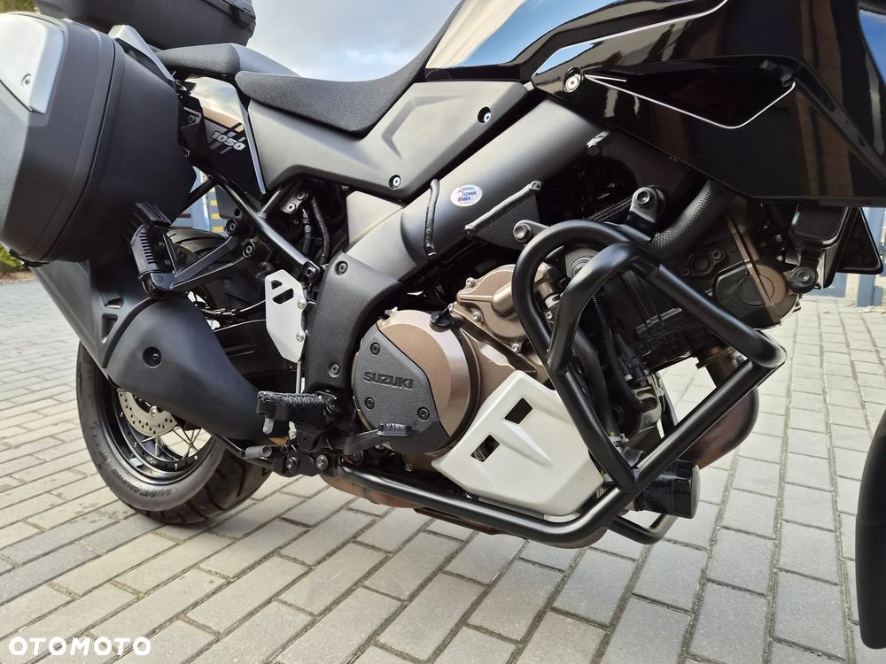 Suzuki DL - 18
