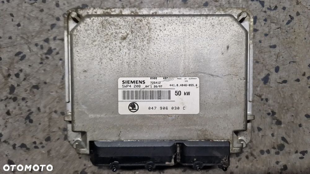 SKODA FELICJA 1.3 STEROWNIK SILNIKA 047906030C - 1
