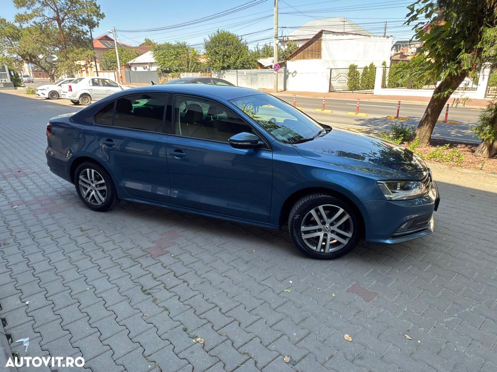 Volkswagen Jetta 1.2 TSI Comfortline - 3