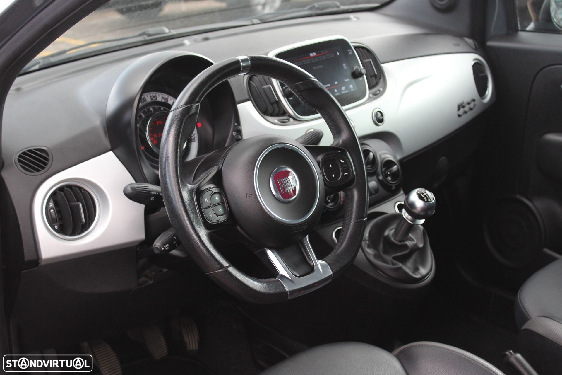 Fiat 500C 1.0 Hybrid Connect - 23