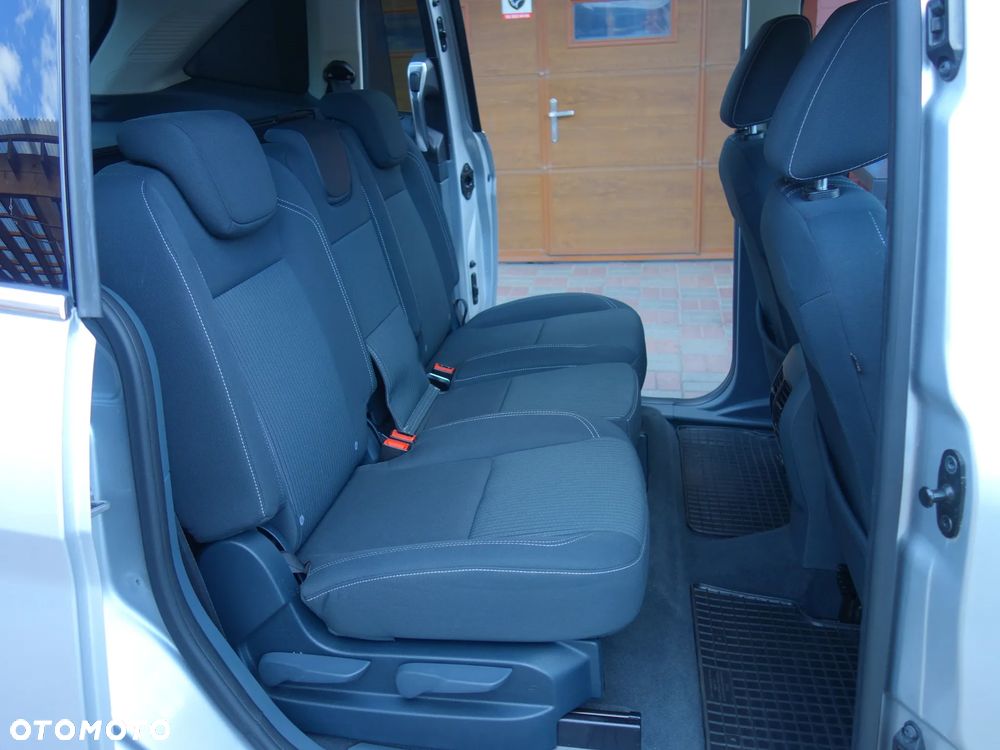 Ford Grand C-MAX 2.0 TDCi Titanium - 17