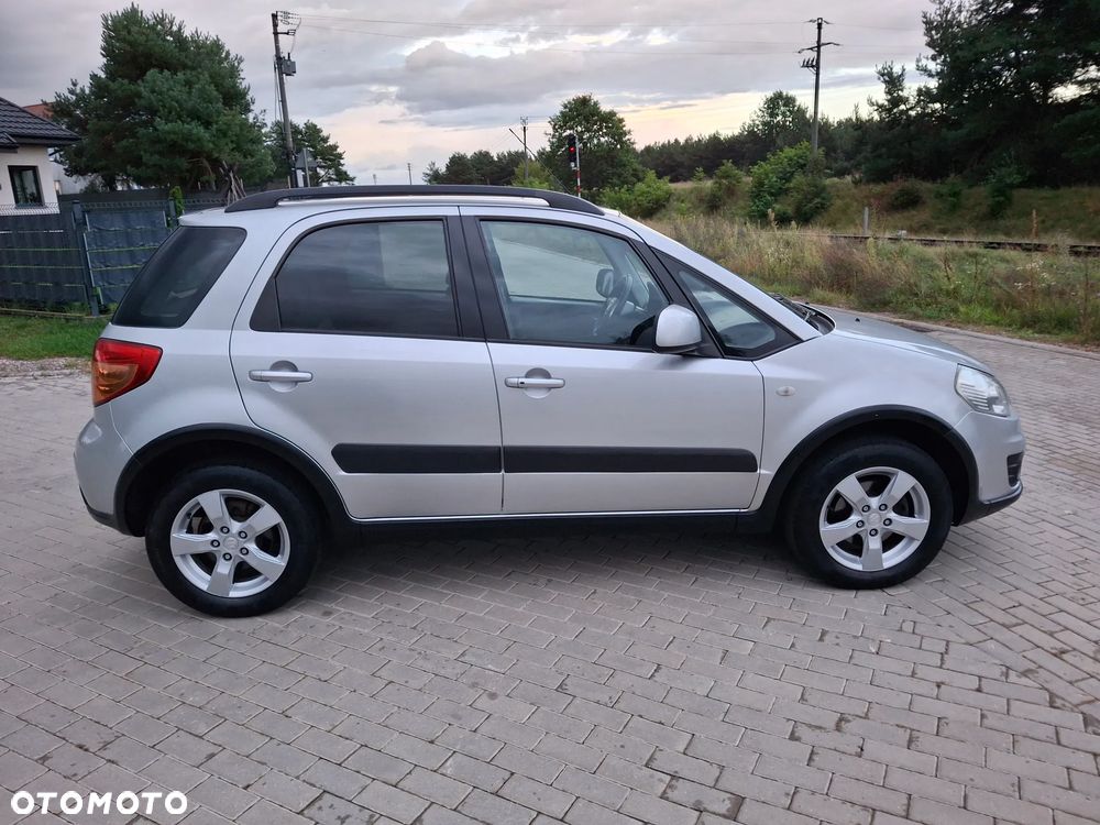 Suzuki SX4 1.6 Premium 4WD - 27