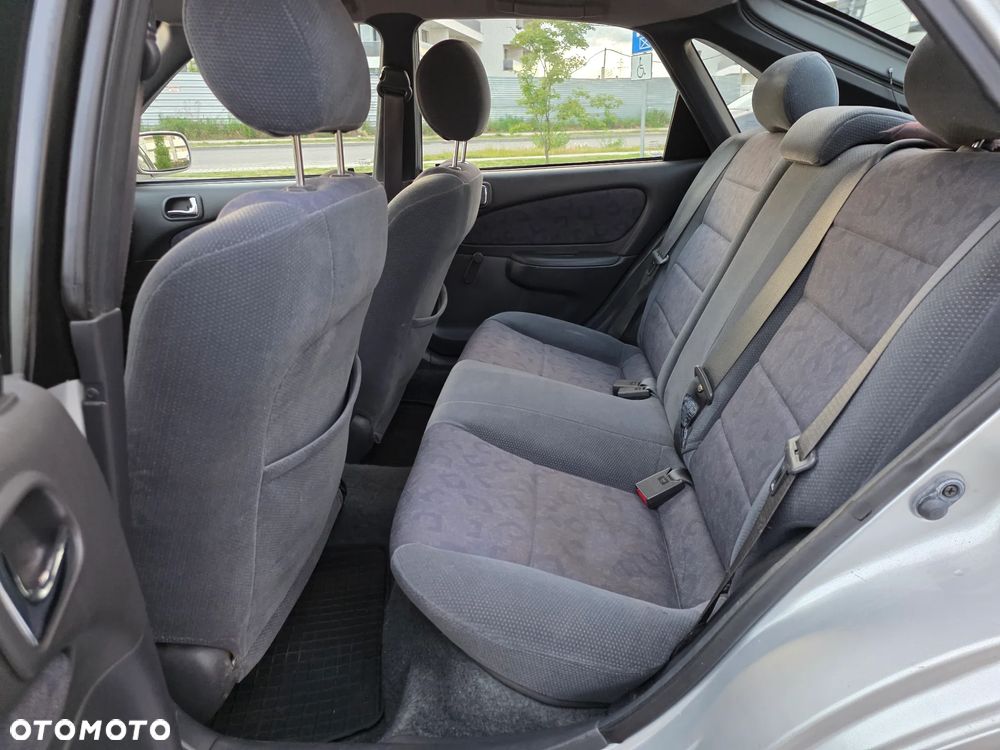 Toyota Corolla 1.4 - 13