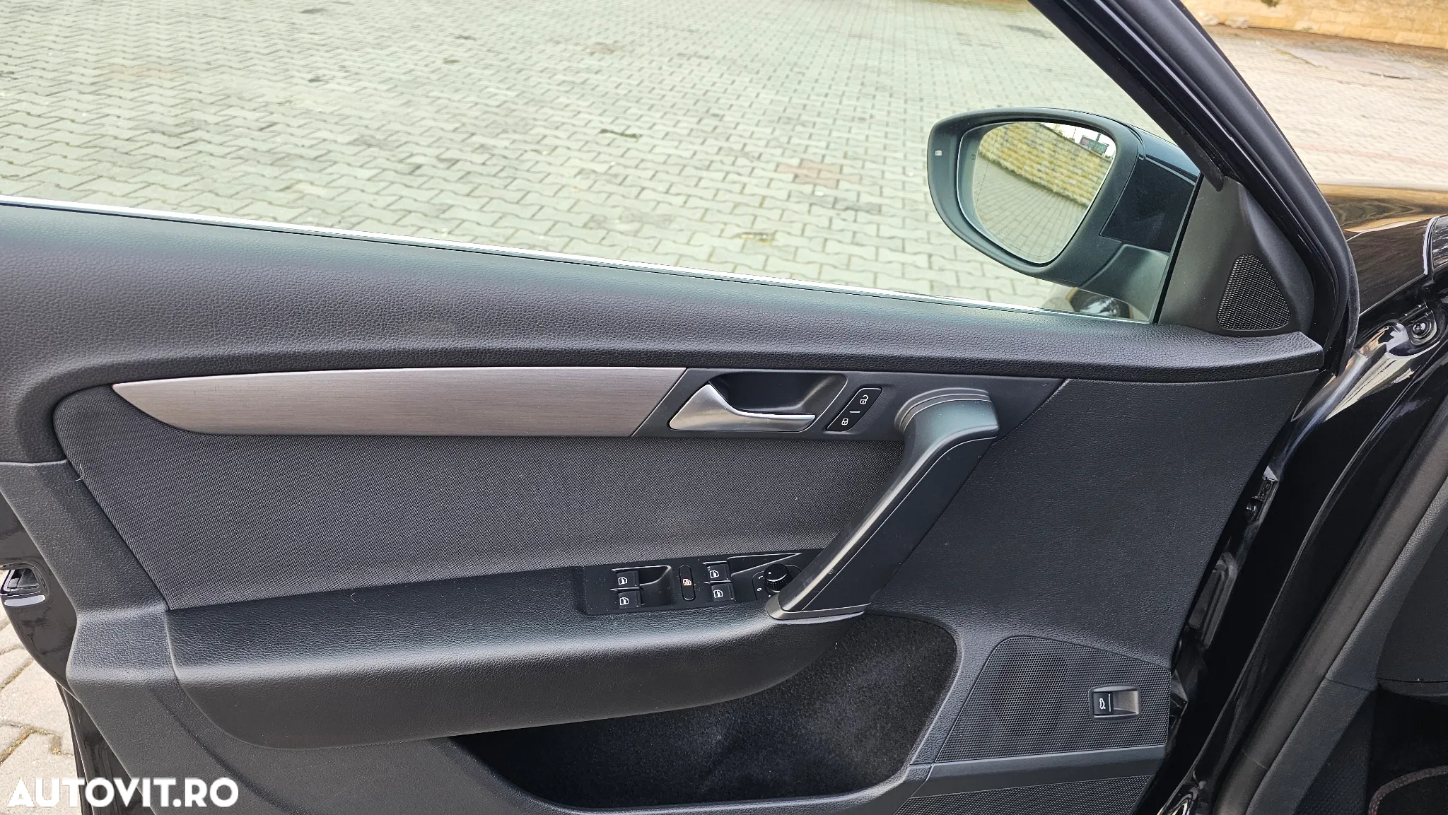Volkswagen Passat Variant 1.8 TSI DSG Highline - 19