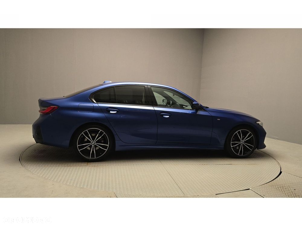 BMW Seria 3 320d xDrive mHEV M Sport sport - 6
