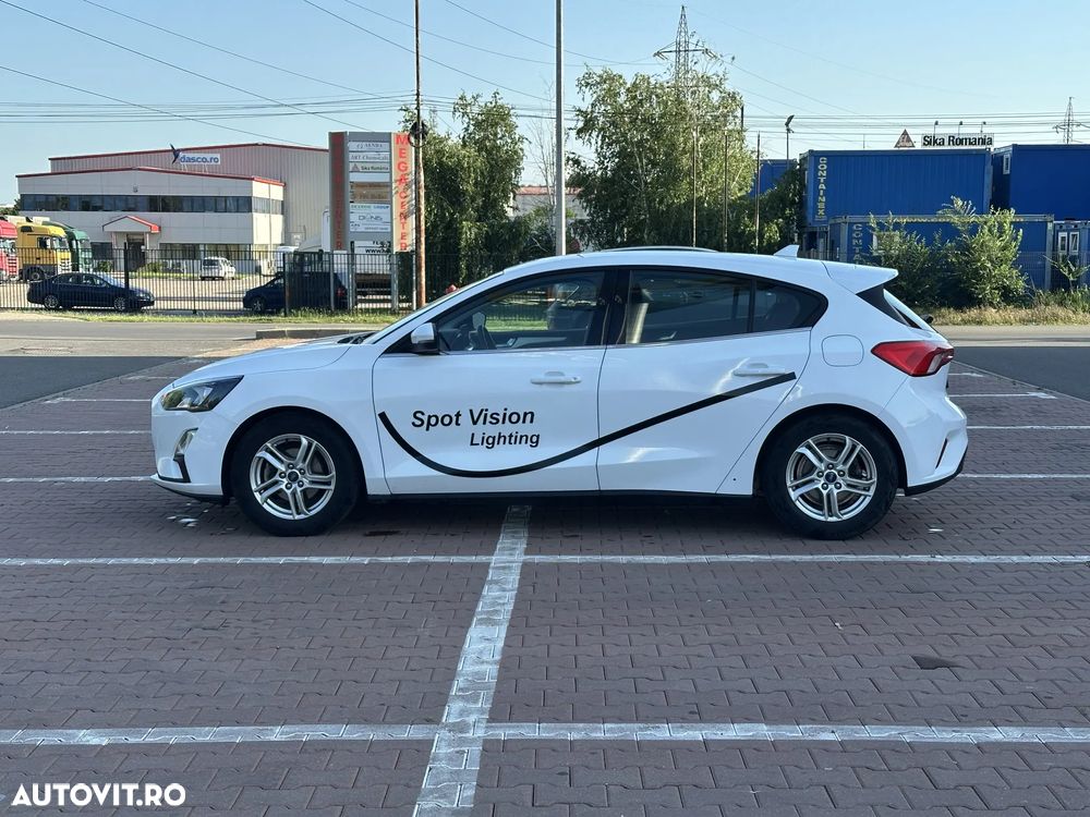 Ford Focus 1.0 EcoBoost Trend - 8