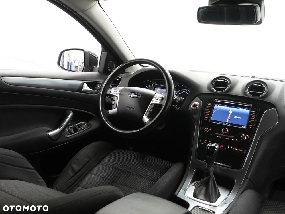 Ford Mondeo - 30