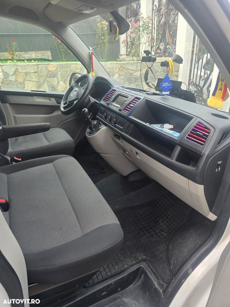 Volkswagen Transporter t6 - 6