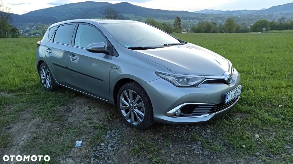 Toyota Auris - 1