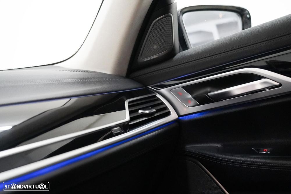 BMW 730 d Pack M Auto - 23