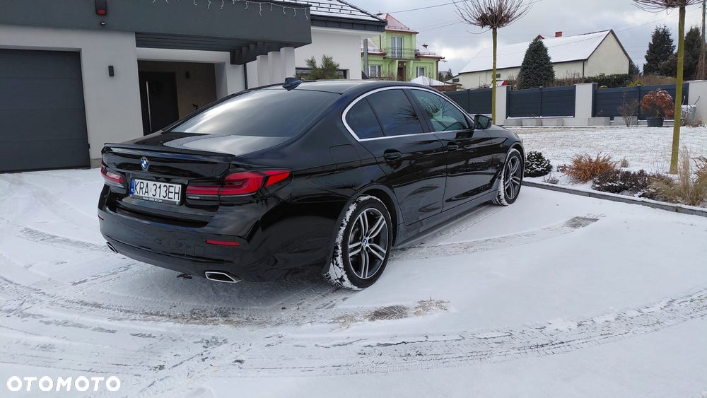 BMW Seria 5 518d Luxury Line - 12