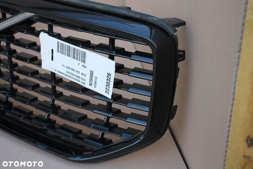 volvo xc40 r design grill atrapa kratka, 31656582, bez kamery, igła - 6