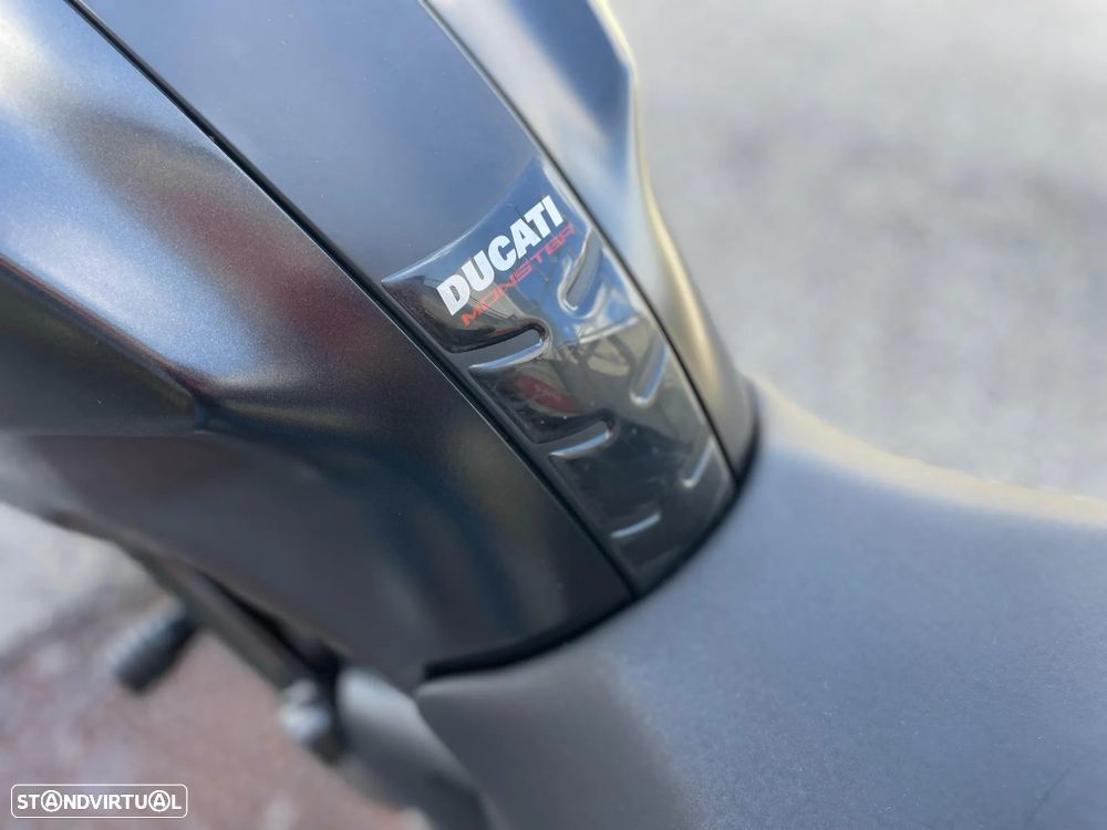 Ducati Monster 696 + - 9