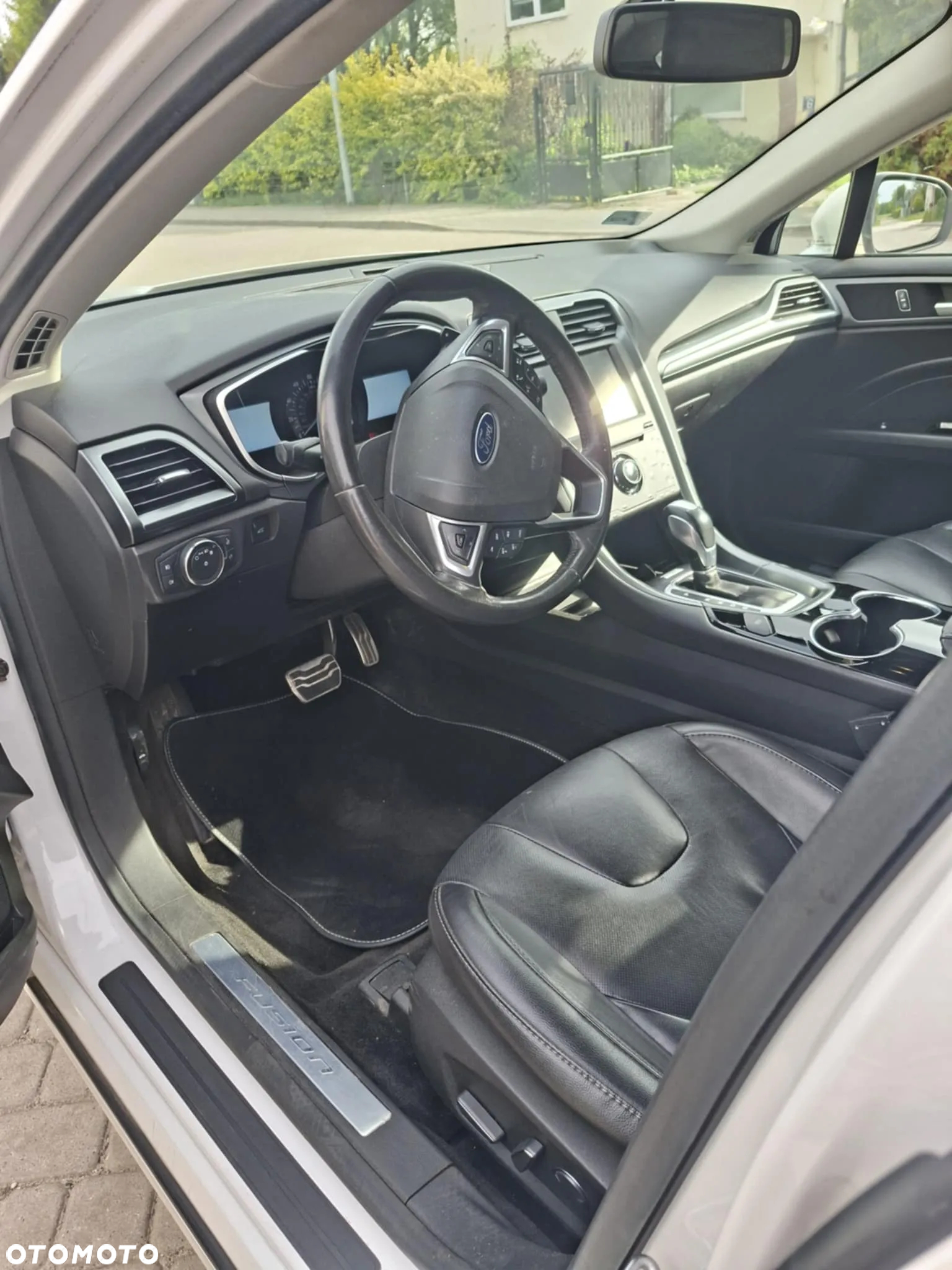 Ford Mondeo 2.0 EcoBoost Titanium - 9