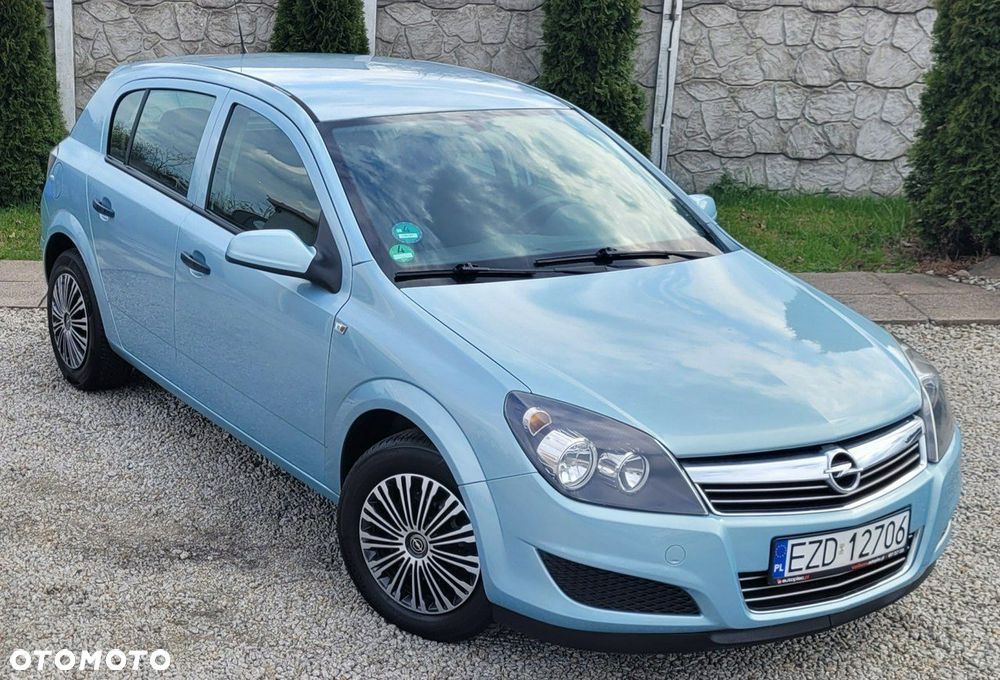 Opel Astra - 1