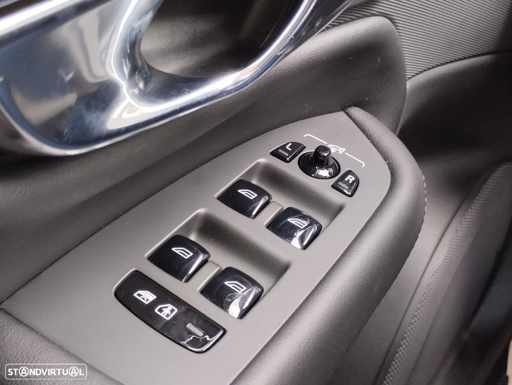 Volvo XC 90 2.0 T8 PHEV Plus Bright AWD - 19