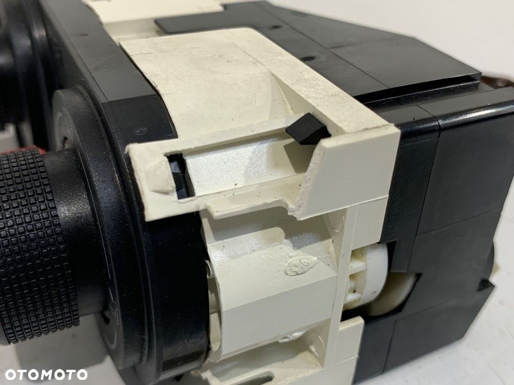 PANEL STEROWANIA NAWIEWU  SEAT IBIZA III (6L1) 2002 - 2009 1.4 16V 63 kW [86 KM] benzyna 2006 - 2009 - 4