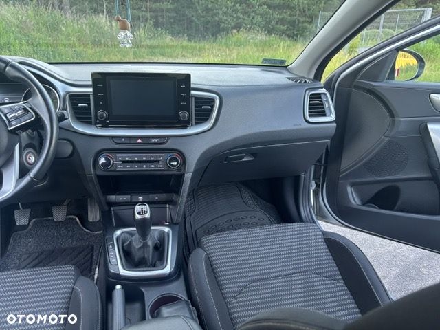 Kia Ceed 1.5 T-GDI L - 17