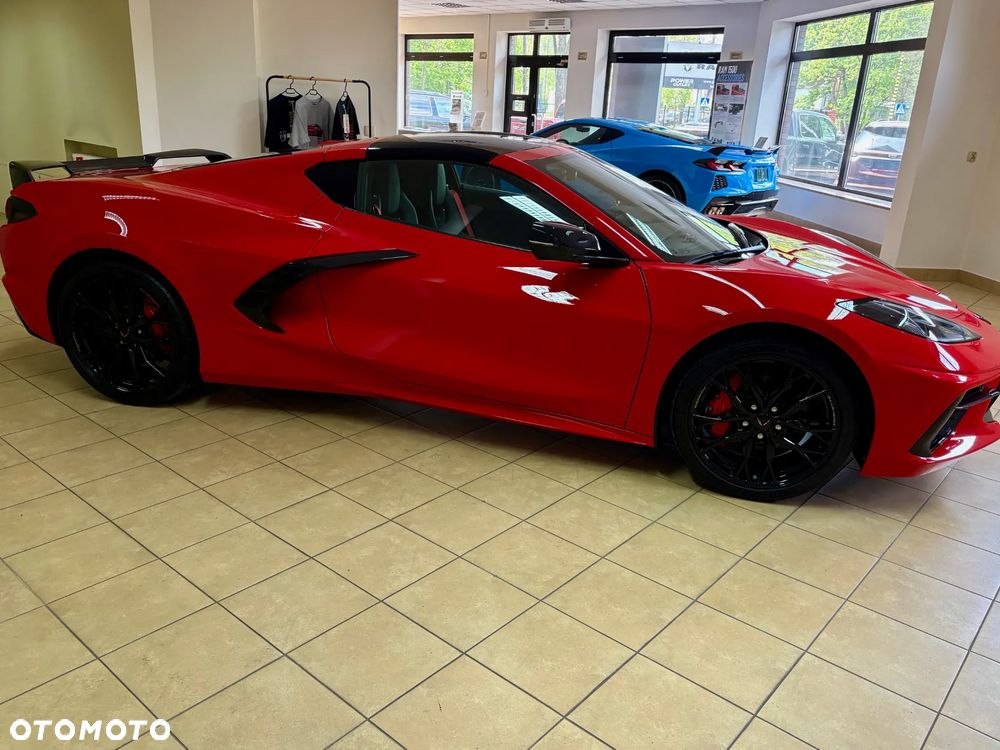 Chevrolet Corvette - 4