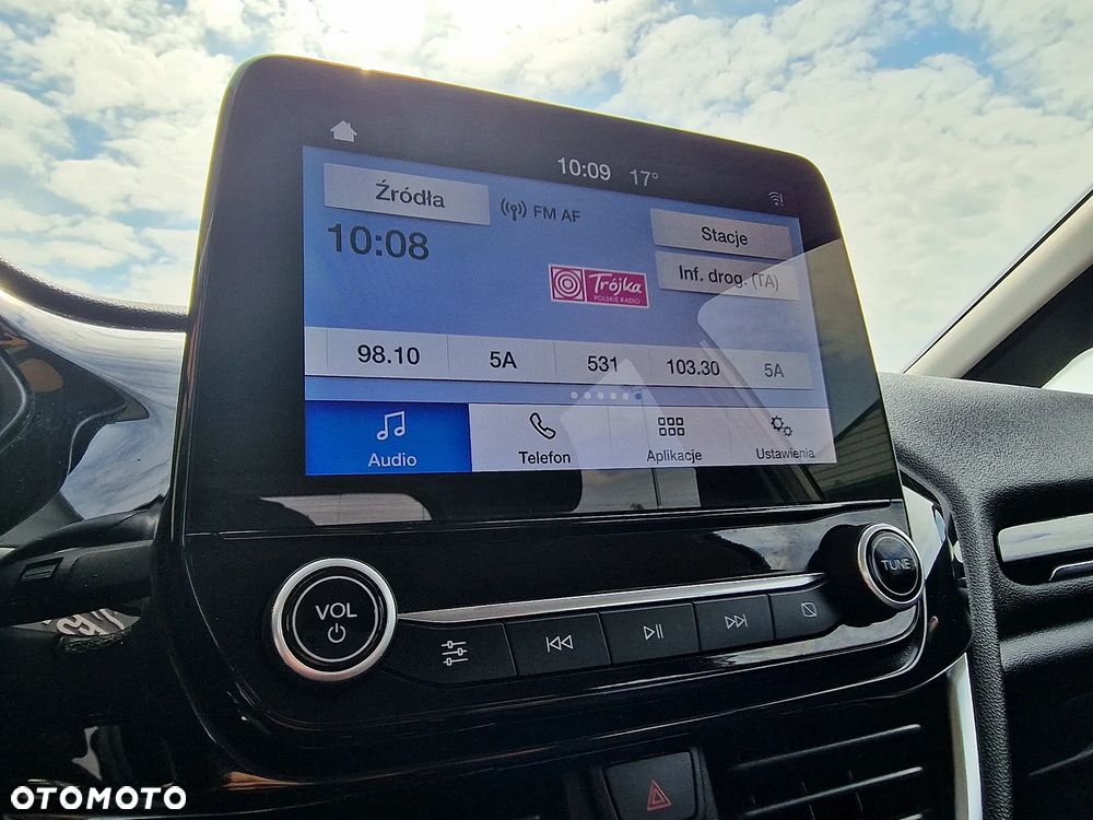 Ford Fiesta 1.0 EcoBoost S&S TITANIUM - 19