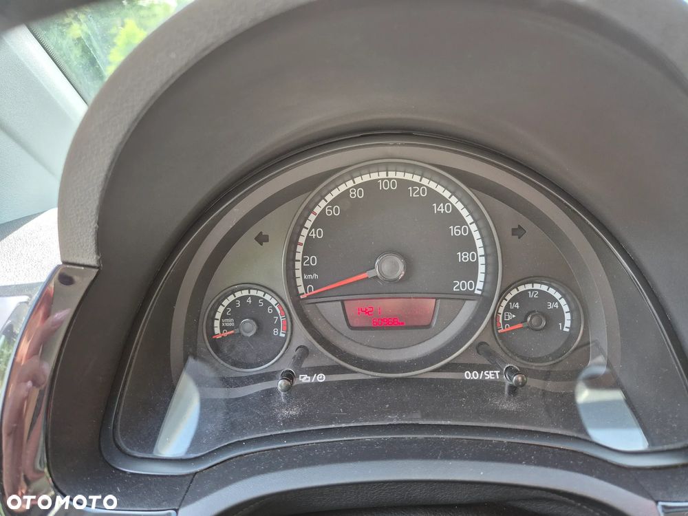Volkswagen up! BlueMotion Technology move - 13