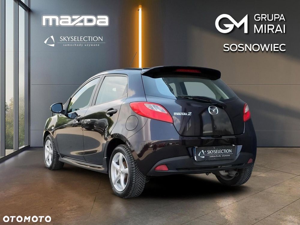 Mazda 2 - 4