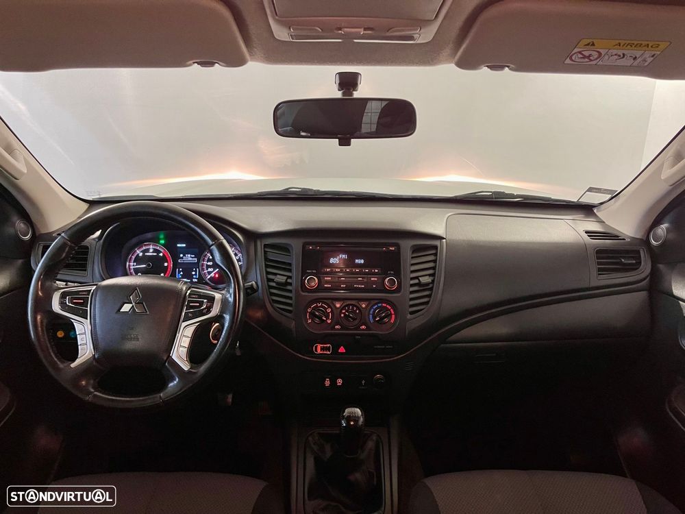 Mitsubishi L200 2.3 DI-D CD Invite 4WD - 2