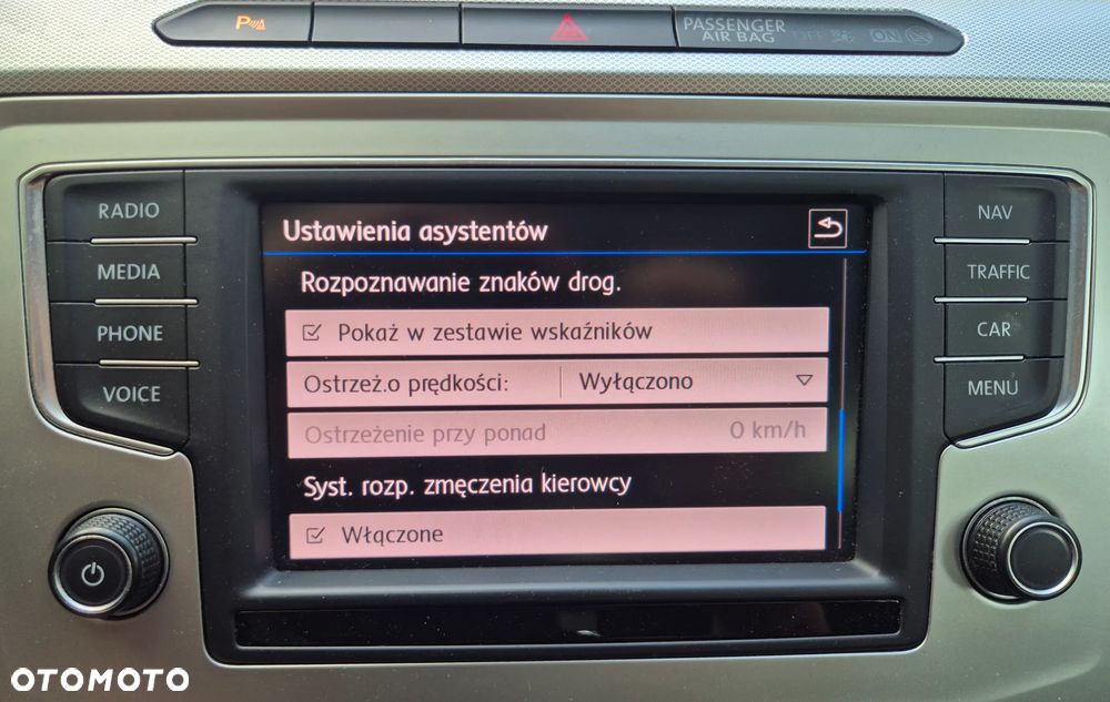 Volkswagen Passat 2.0 TDI BMT Comfortline - 17