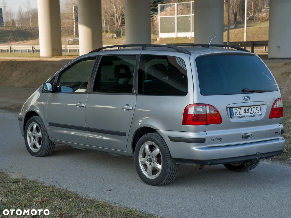 Ford Galaxy 1.9 TDI Ghia - 29