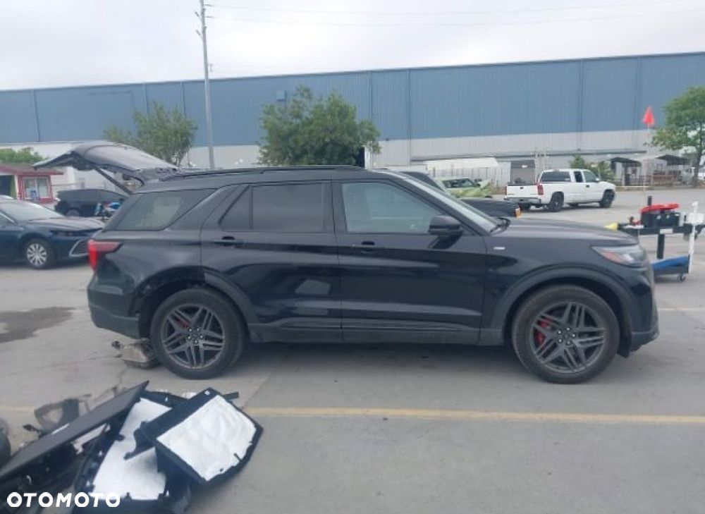 Ford Explorer - 9
