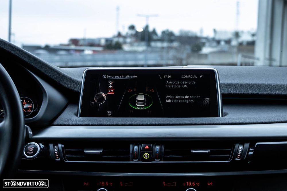 BMW X5 25 d sDrive Comfort 7L - 32