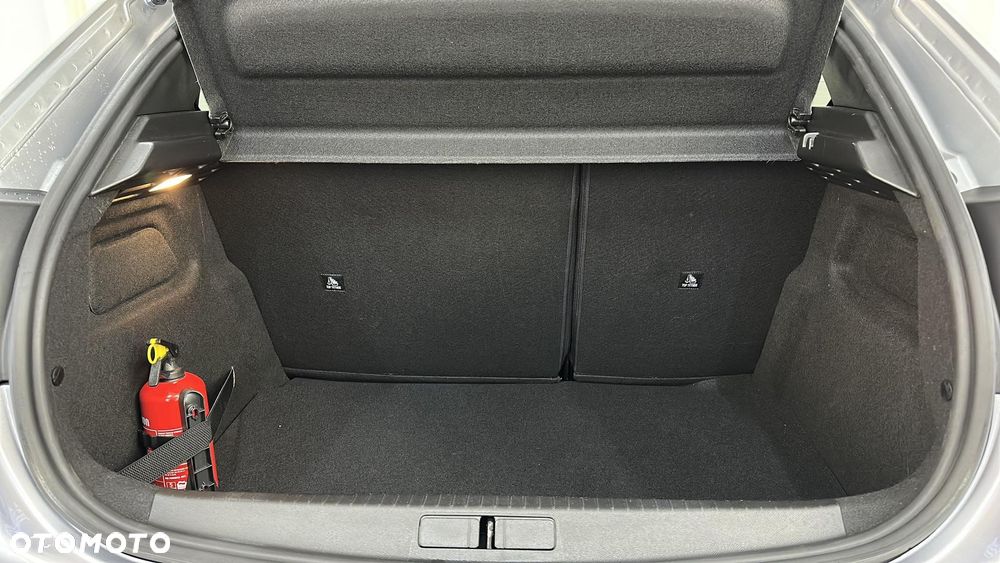 Peugeot 208 1.2 PureTech Allure S&S EAT8 - 17