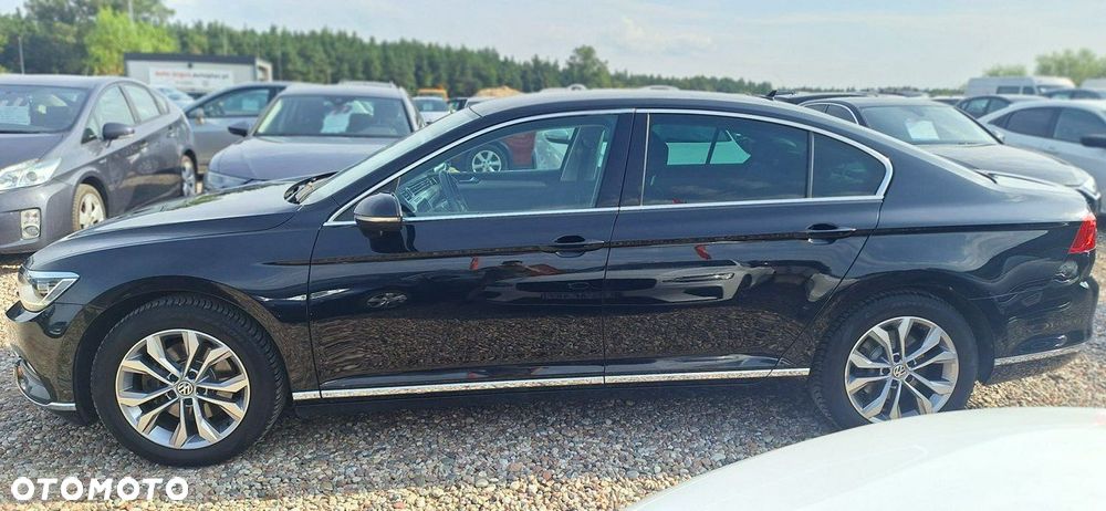 Volkswagen Passat - 9