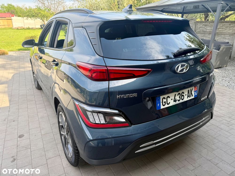 Hyundai Kona Premium - 4