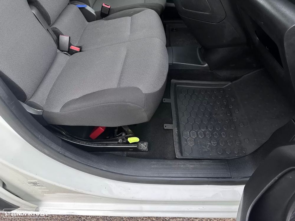 Peugeot partner 1.5 hdi 3 lugares - 45