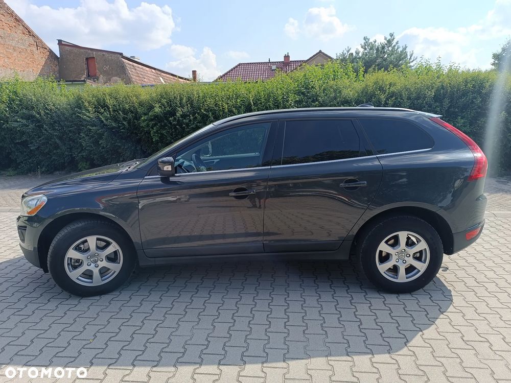 Volvo XC 60 2.4D AWD Momentum - 7