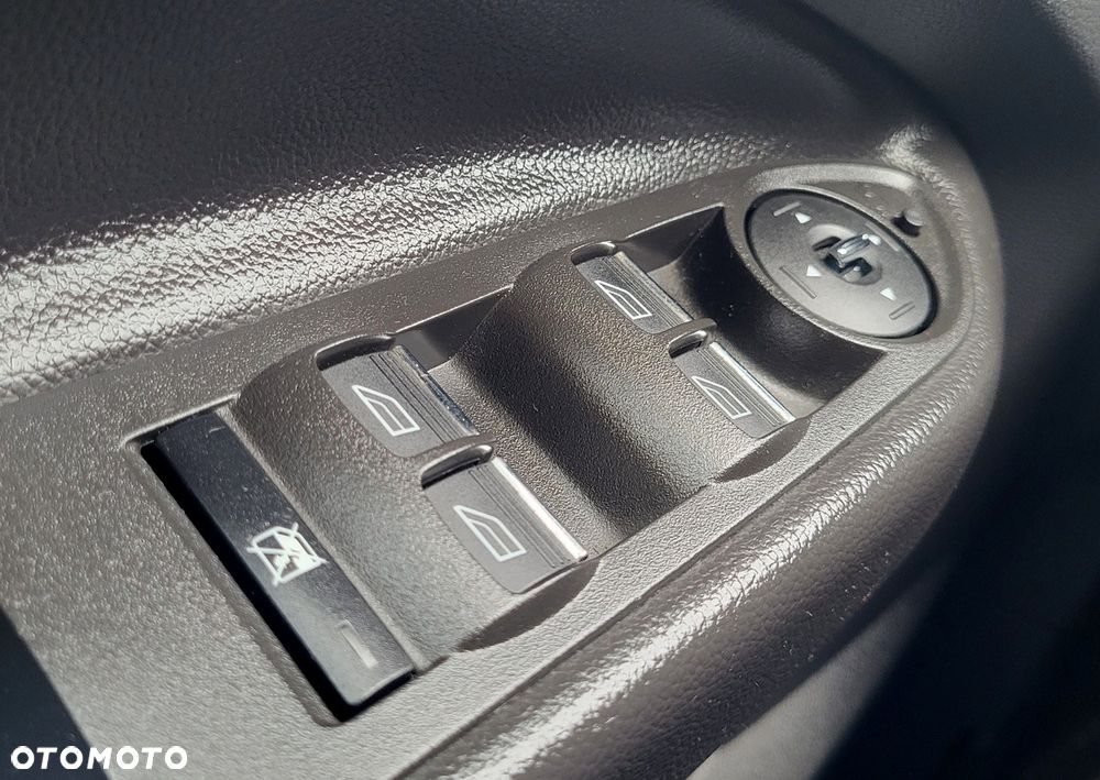 Ford Kuga 2.0 TDCi 4x4 SYNC - 28