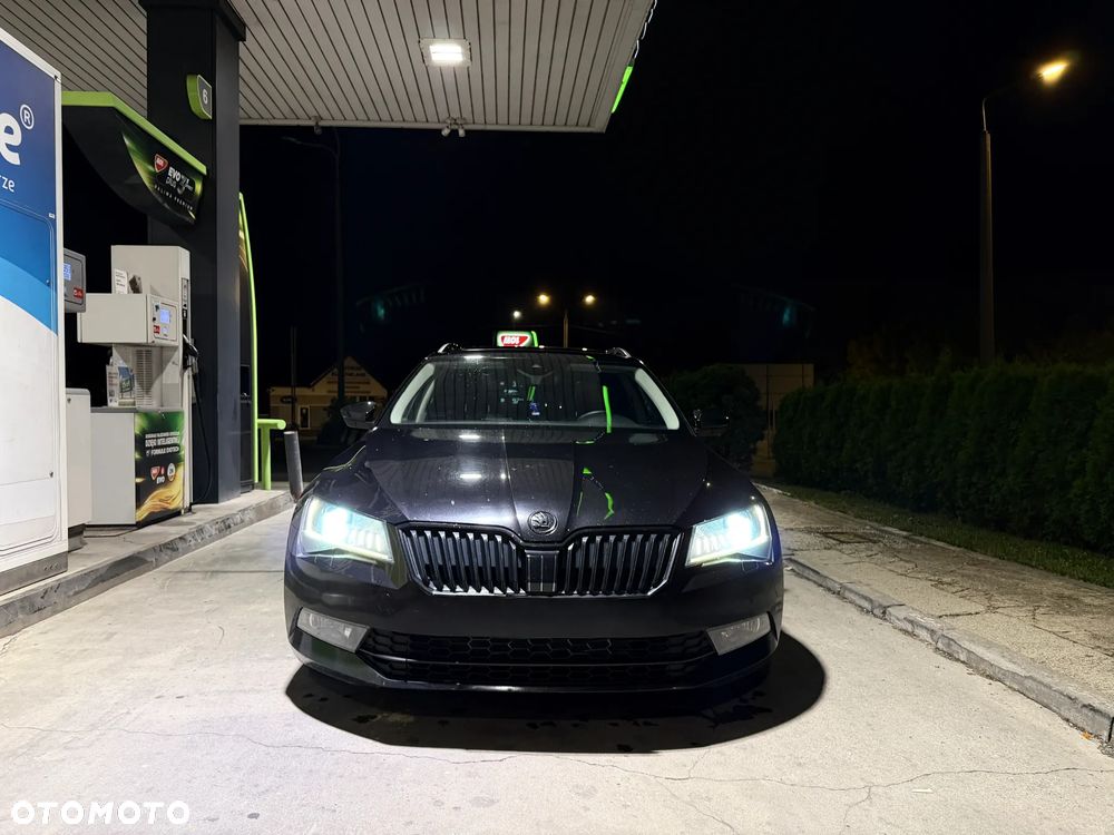 Skoda Superb 2.0 TDI L&K DSG - 2