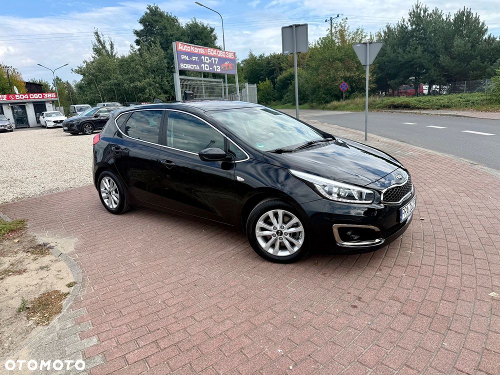 Kia Ceed 1.4 CVVT Dream-Team Edition - 4