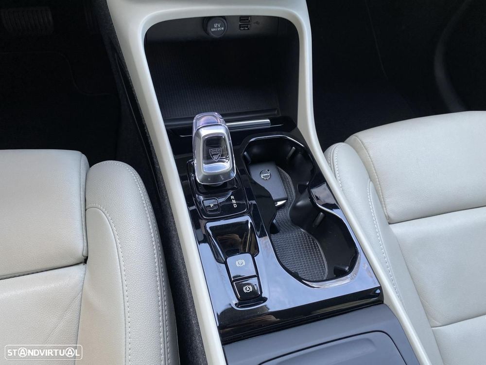 Volvo XC 40 1.5 T2 Inscription Geartronic - 19