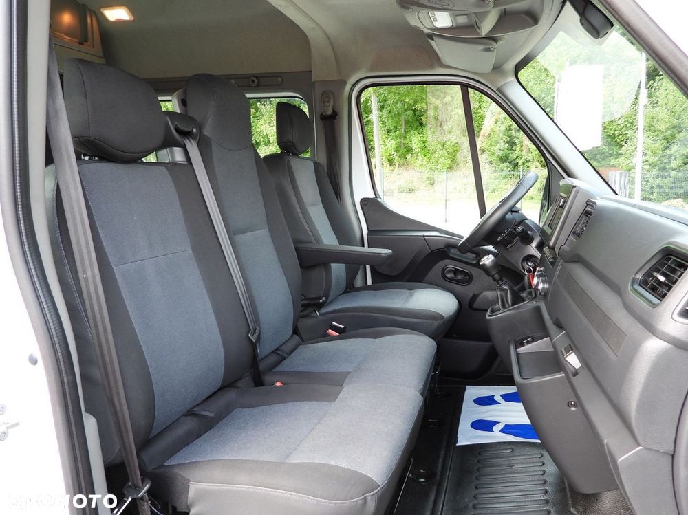 Renault MASTER FURGON BRYGADÓWKA 7 MIEJSC TEMPOMAT NAWIGACJA LEDY KLIMATYZACJA  135KM - 35
