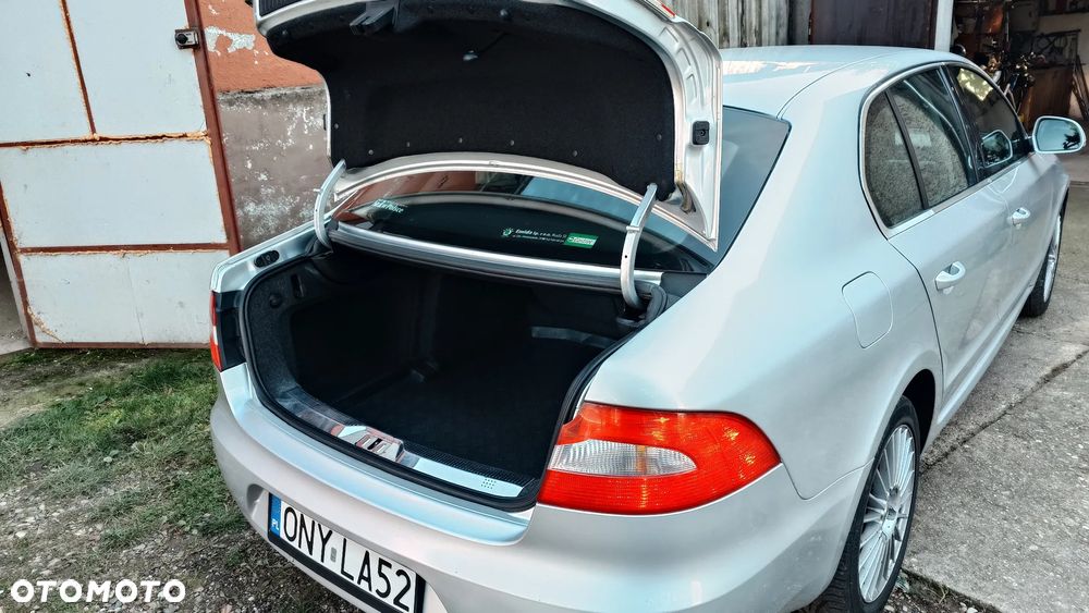 Skoda Superb 2.0 TDI Ambition - 10