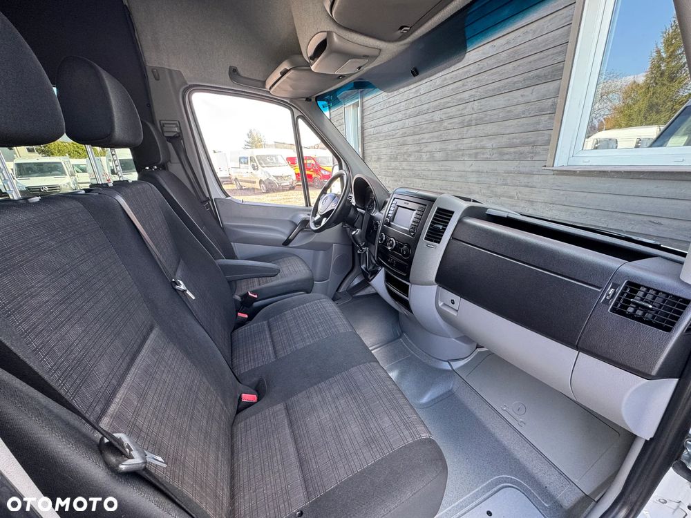Mercedes-Benz SPRINTER - 17