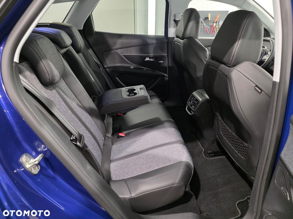 Peugeot 3008 BlueHDi 130 Stop & Start EAT8 Allure - 36
