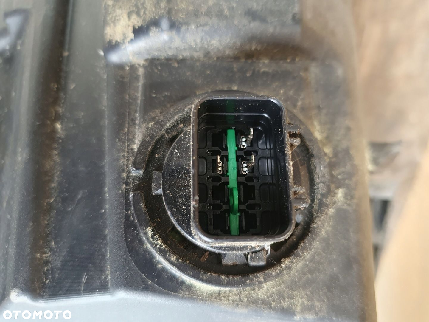 Kia Soul III lampa prawa oryginał USZKODZONA Europa - 6