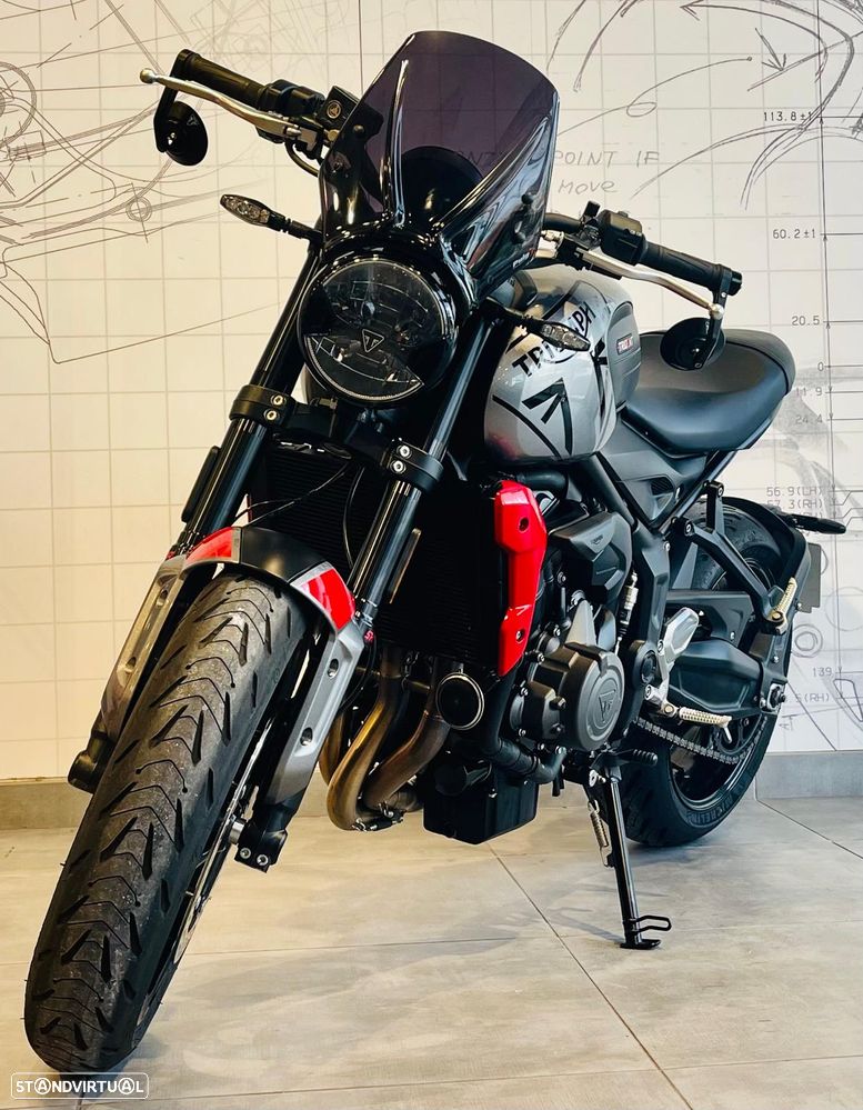 Triumph Trident 660 - 8