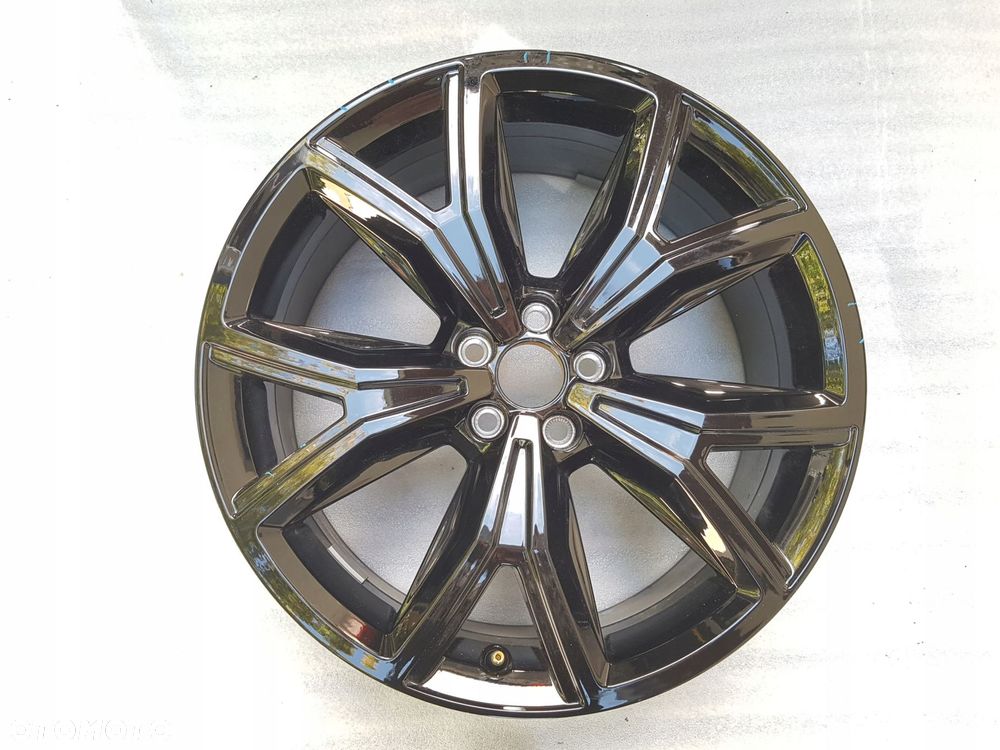 vw t-cross felga aluminiowa 7j 18 cali et39 2gm601025ac - 2