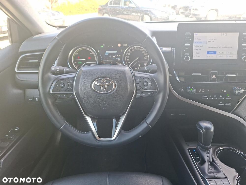 Toyota Camry 2.5 Hybrid Comfort CVT - 14
