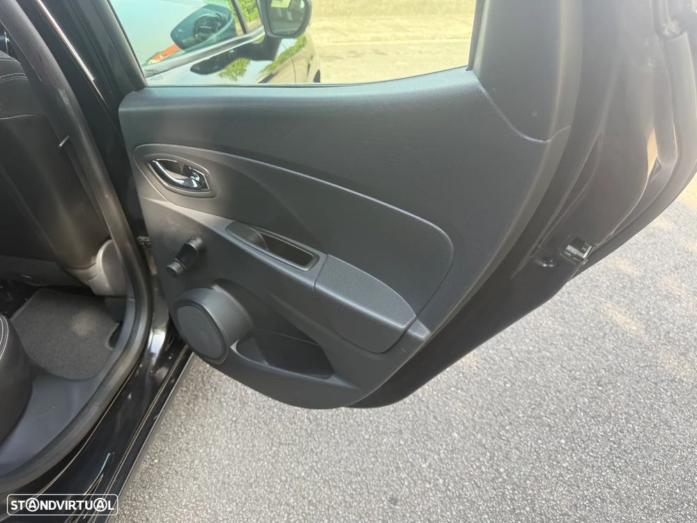 Renault Clio TCe 90 Luxe - 15
