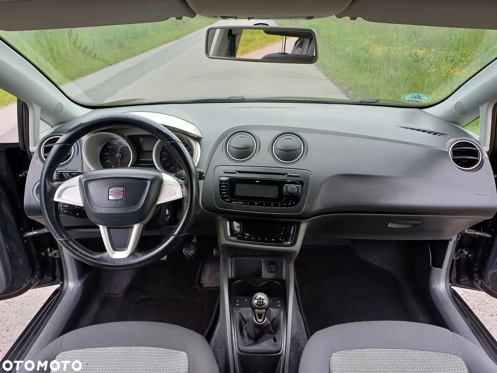 Seat Ibiza 1.4 16V Style - 24